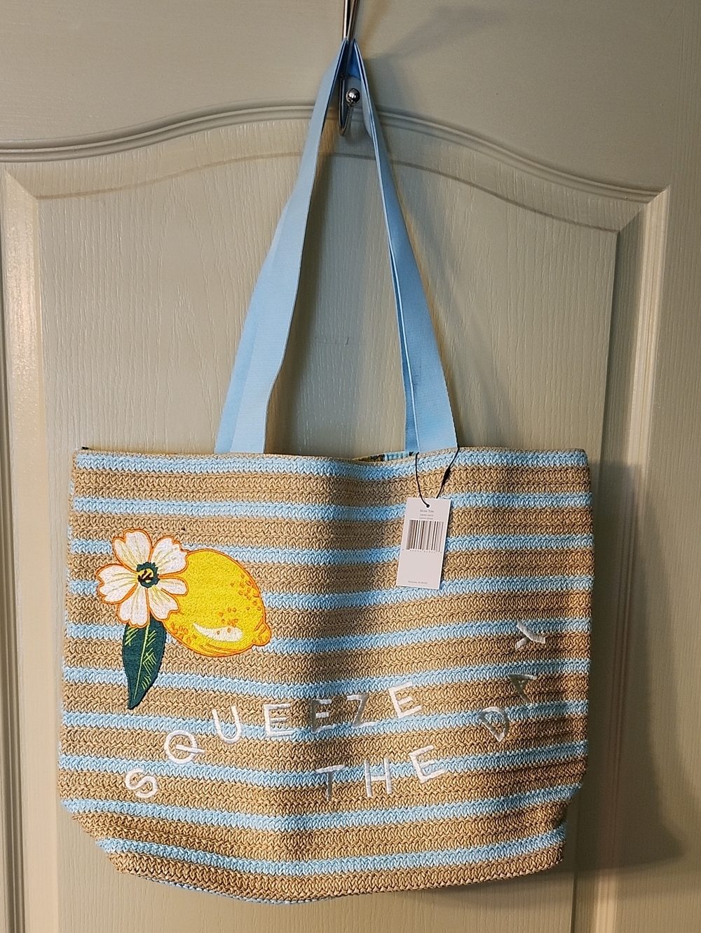 VERA BRADLEY "SQUEEZE THE DAY" STRAW TOTE BAG